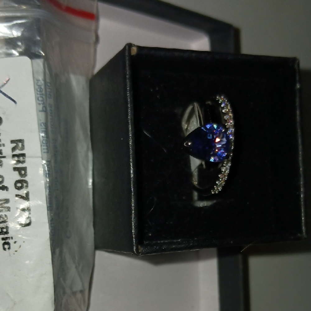 Stunning Ring In Size 7, Light Purple Tanzanite.